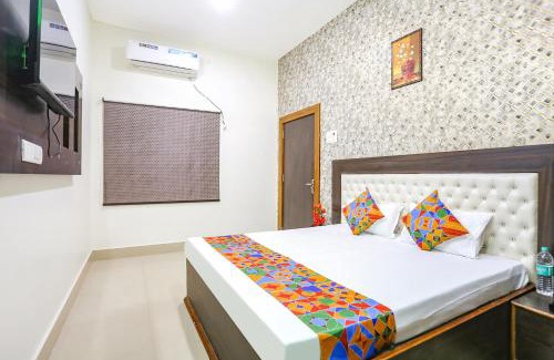 Sigra Hotel | Via Aditya Guest House - Dasaswamedh Ghat