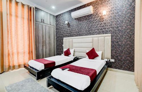 Gurugram Hotel | Via Next Home - Nr IMT Chowk Manesar