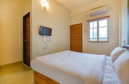 Pimpri - Chinchwad Hotel | Via Tiru Residency