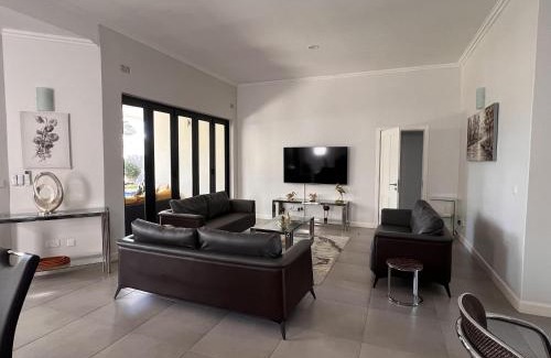 Victoria Falls Apartamento | Victoria Falls Estate Villa - 2274