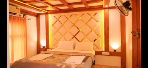 Alappuzha Hotel | Victoria Houseboats