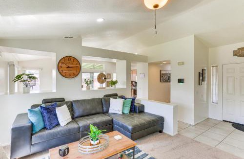 Victorville Casa | Victorville Home with Large Yard and Charcoal Grill!