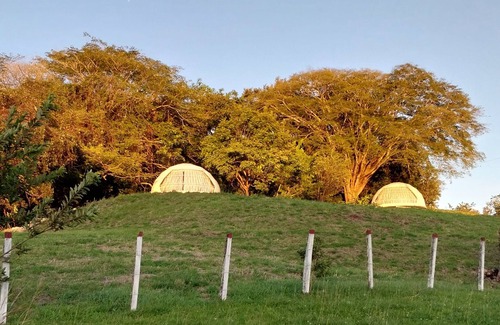 Mogote de Bagaces Alquiler De RV | Vida Aventura Glamping Deluxe Dome