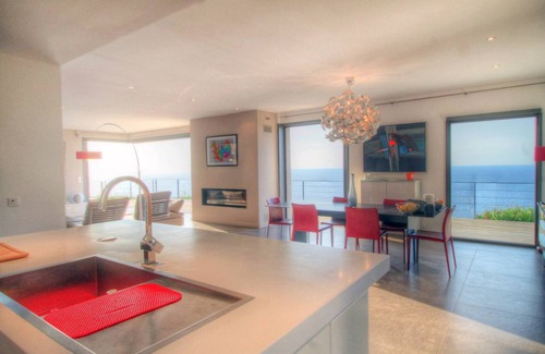 Corbara Villa | Villa 130m2, vista panorámica al mar, capacidad para 4 personas, piscina infinita