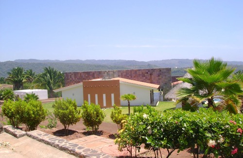 Santa Cruz Villa | Villa # 2, piscina privada, Limoncito Hills, capacidad para 8 personas, playa privada aislada