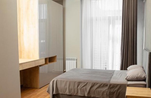 Kentron Apartamento | Villa 83