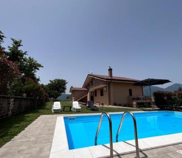 Avellino Cama Y Desayuno | Villa Amalia