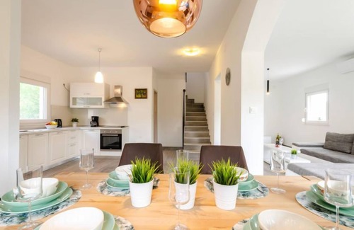 Vinodolska opcina Casa | Villa Anđelika by Interhome