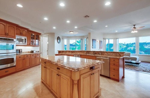 Kit Carson Casa | Villa Andalusia -6BR/5BA Luxury Retreat w/ Views