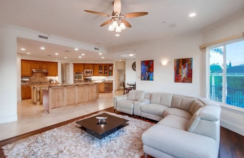 Kit Carson Casa | Villa Andalusia -6BR/5BA Luxury Retreat w/ Views