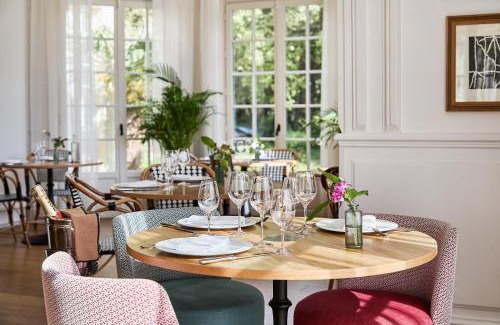 Noirmoutier-en-l'Ile Hotel | Villa Arthus-Bertrand