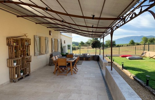 Puyloubier Villa | VILLA AL PIE DE SAINTE VICTOIRE CON PISCINA CERCA DE AIX EN PROVENCE