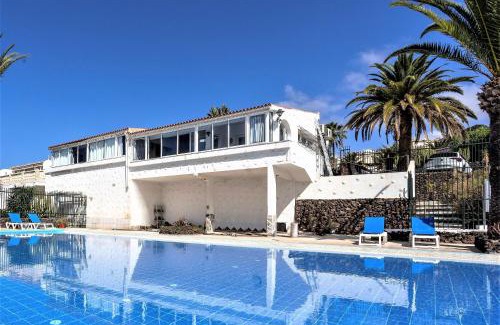 Chayofa Villa | Villa Azure Horizon and Breeze - Panoramic Ocean View and Heated Pool