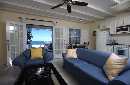 Choc Hotel | Villa Beach Cottages