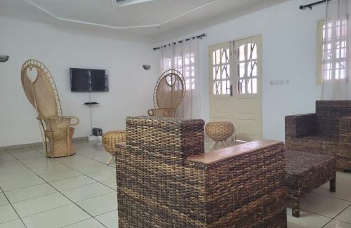 Pointe-Noire Villa | Villa Bernadette aéroport