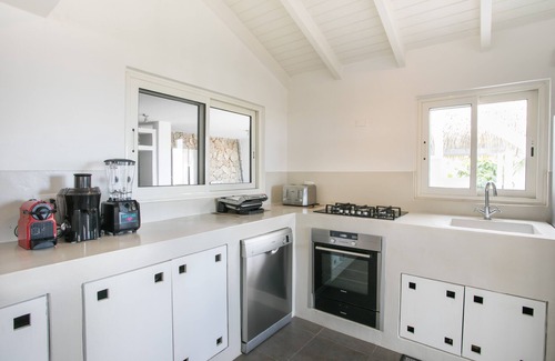 Maho Villa | VILLA BLUE LAGOON SXM ~ Ibiza Style en el Caribe