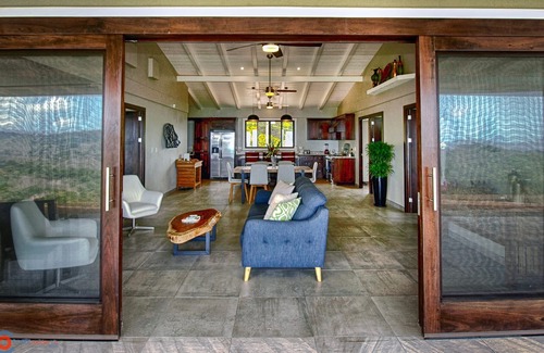 Lagunas Villa | Piscina 'Villa Brisa Oceano', vista al mar, cerca de la playa