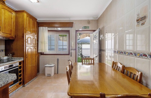 Macieira de Cambra Villa | Villa 'Casa Cimo D'Aldeia' con vistas a la montaña, Wi-Fi y aire acondicionado