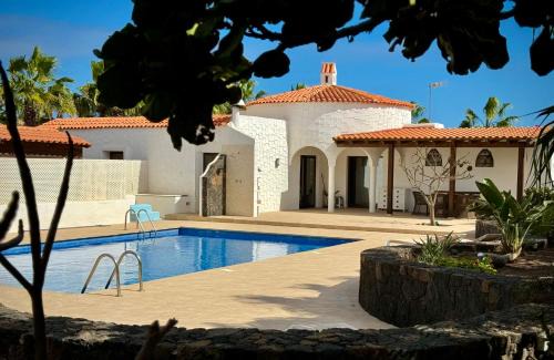 Parque Holandes Casa | Villa Casa Montana & Pool & Private & near the ocean