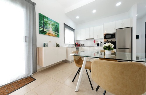 Playa Blanca Chalet De Esquí | Villa Cassia - Piscina privada, Futbolín, BBQ, Air-Con y SAT Tv By Lanzarote Vacation Homes