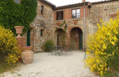 Trequanda Apartamento | Villa Cenerentola Apartments