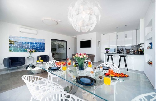 Dugi Rat Villa | Villa Chameleon with Pool