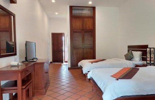 Luang Prabang Hotel | Villa Chitchareune 2