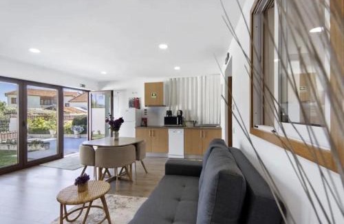 Fonte Boa Casa | Villa com 4 apartamentos