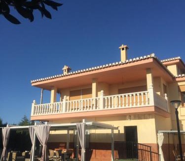 Gojar Casa | Villa de la Acacia