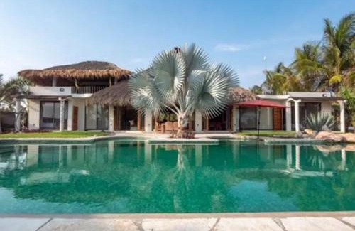 Barra de Colotepec Villa | Villa De Las Rocas