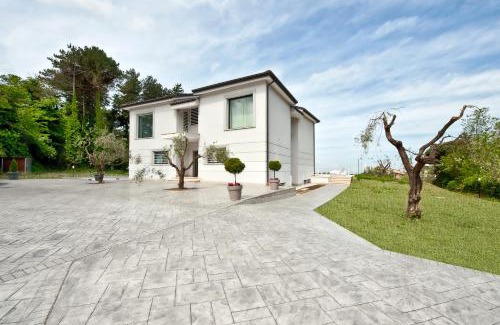 Rocca di Papa Villa | Villa dei Gelsomini