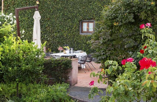 Pedara Villa | Villa Di Maranello - Cuatro Habitaciones Villa, Capacidad 8