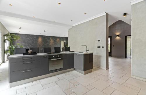 Gouvernes Villa | *Villa-Disneyland-Paris* 10pers, Fitness, Cinema