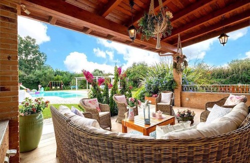 Alghero Villa | VILLA DOLORES , with a spectacular swimming pool with hydromassage and a big garden for the children - IUN S3325