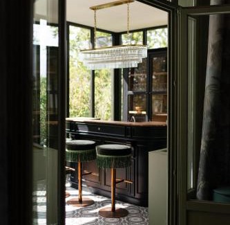 Bievres Hotel | Villa EDMOND