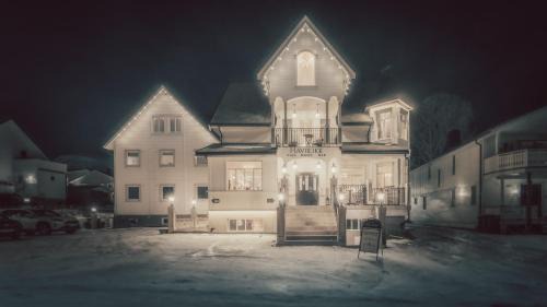 Tromsdalen Hotel | Villa Havblikk Tromsø