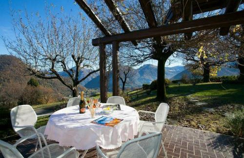 Cerano d'Intelvi Villa | Villa Il Castagno