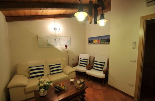 San Pietro a Mare Apartamento | Villa in pine forest with garden 150 mt. from the sea