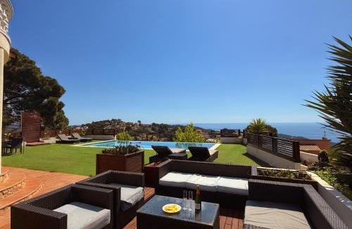 Lloret de Mar Villa | Villa Irene - Vistas al mar