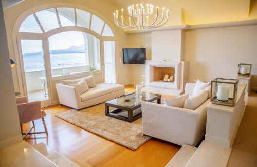 Voies Villa | Villa Itis Superb Residence with Balcony & Panoramic View