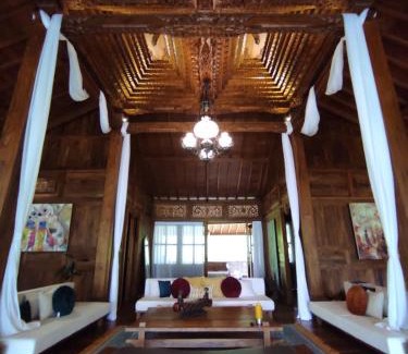 Pancawati Villa | Villa Joglo Omah Kempalan, private pool, 6 BR in Sentul