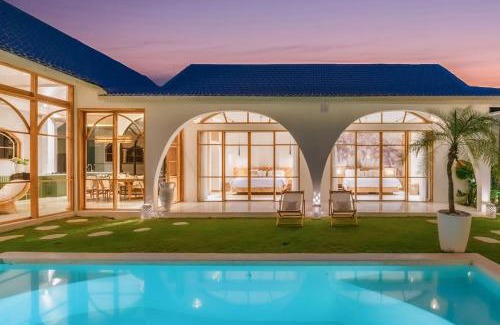 Umalas Villa | Villa Kanopi Luxurious 3BR Villa with Pool and Quick Beach Access