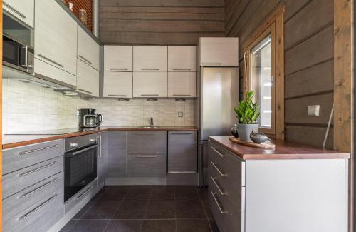 Tahkovuori Apartamento | Villa Kultaranta B - Comfy Cabin Retreat in Tahko with Hot Tub & Sauna