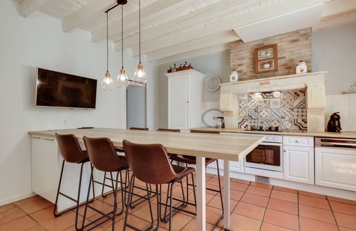 Saint-Pierre-de-Bat Villa | Villa 'La Maison Des Vignes' con piscina privada, terraza privada y Wi-Fi