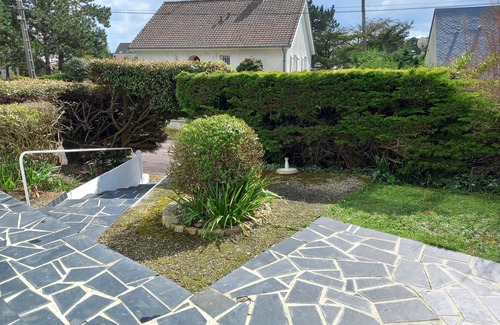 Manche Villa | Villa la Marinière in a quiet location 200m from the sea and close to shops