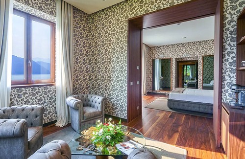 Mandello del Lario Hotel | Villa Lario Resort Mandello