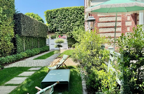 Deauville City Centre Villa | Villa Les Camélias - Near Hôtel Normandy Deauville