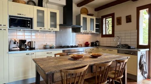 Saint-Sauveur Villa | Villa Les Chemins Croisés