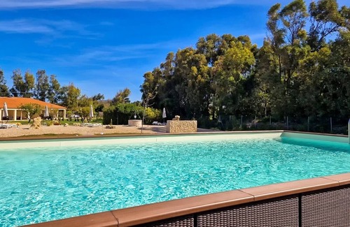 Alghero Cabaña | Villa Libeccio for 9 persons close to the beach with shared swimming pool