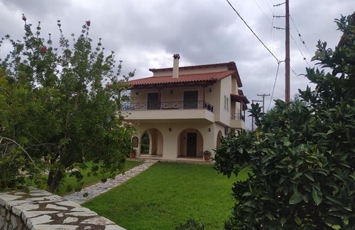 Paralia Porovitsis Villa | Villa Lilian
